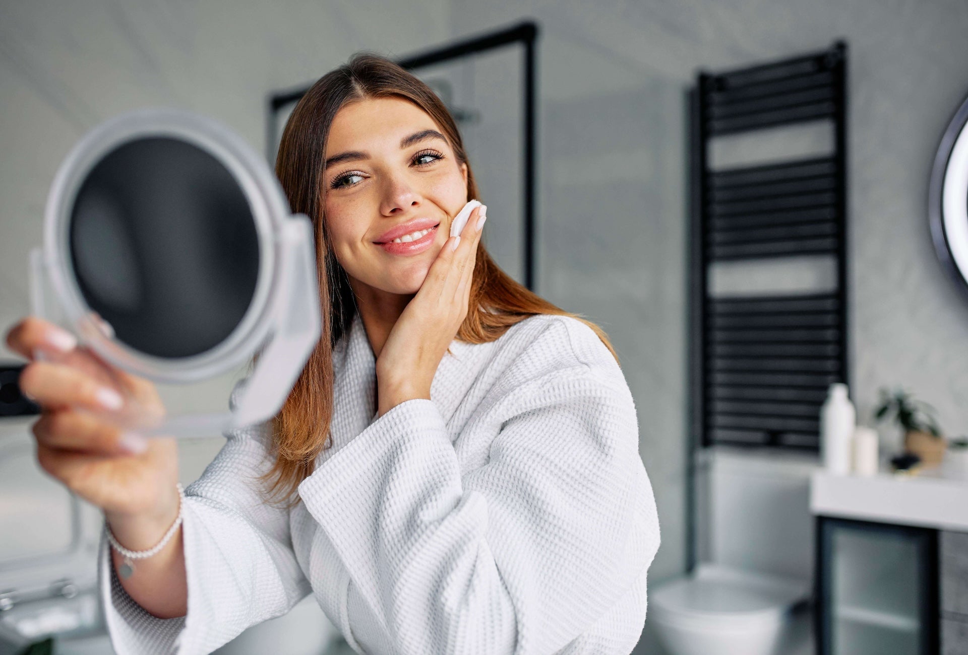 Ξηρό λάδι: γιατί να το εντάξεις στην skincare ρουτίνα σου